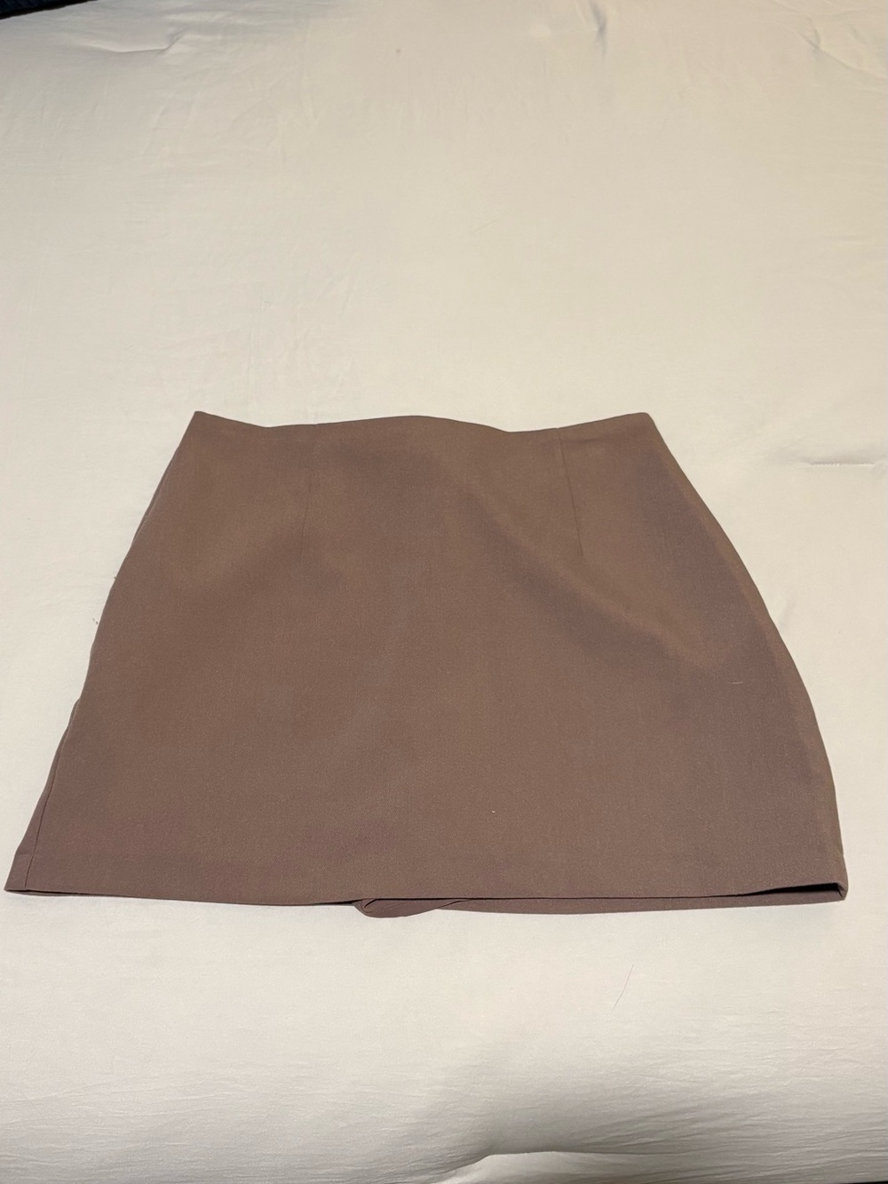 Abercrombie Scarlett Mini Skort | Small | Deep Taupe - Picture 2 of 4